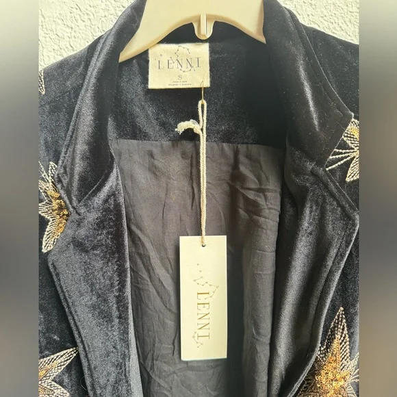 Lenni the Label Chromatic Suit - Picture 8 of 12